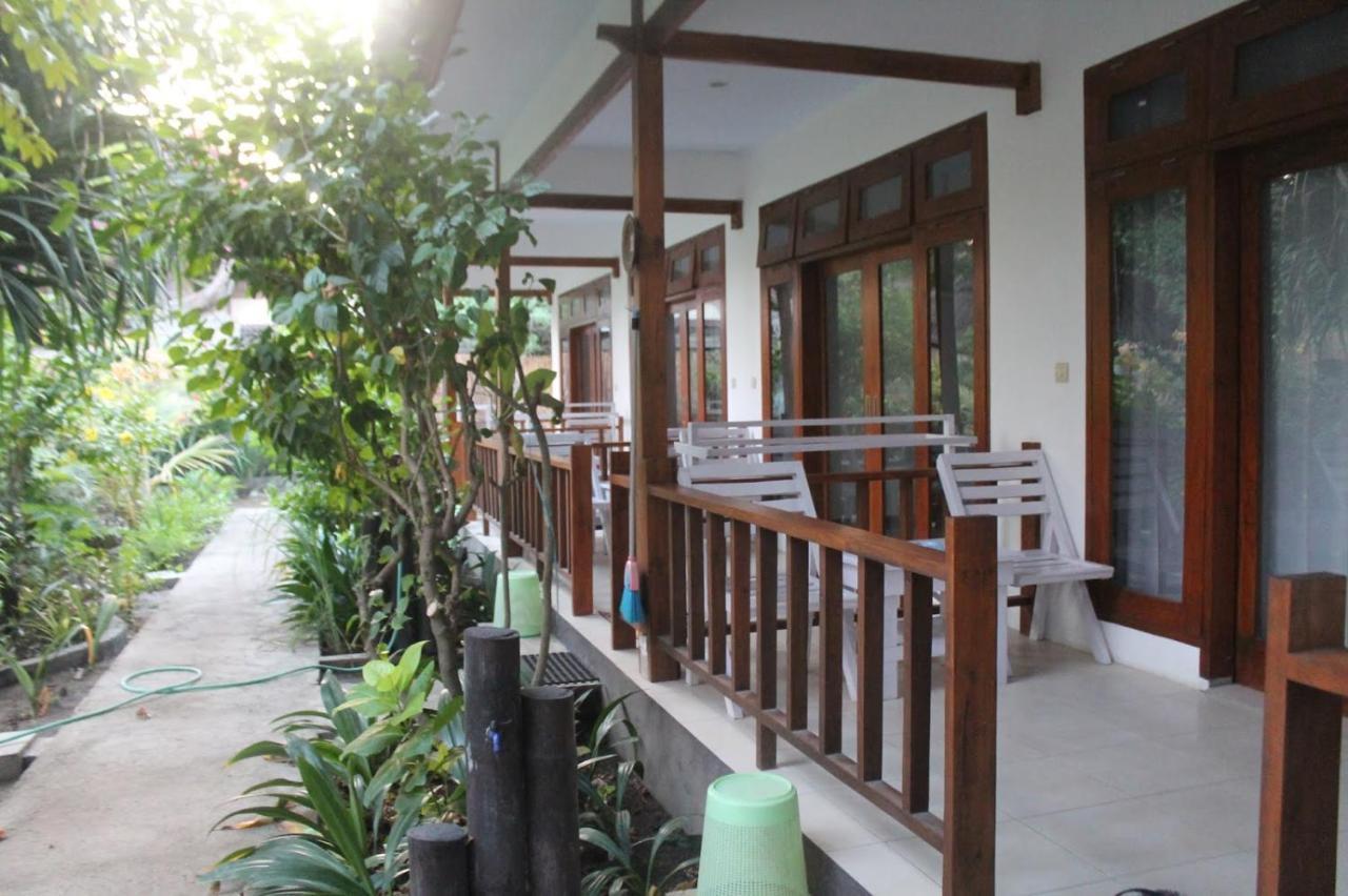 Gili Smile Bungalow Гили Траванган Экстерьер фото