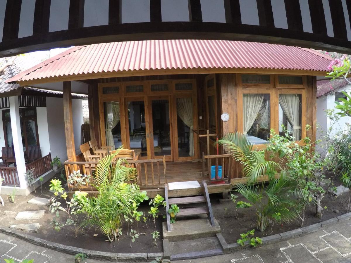 Gili Smile Bungalow Гили Траванган Экстерьер фото