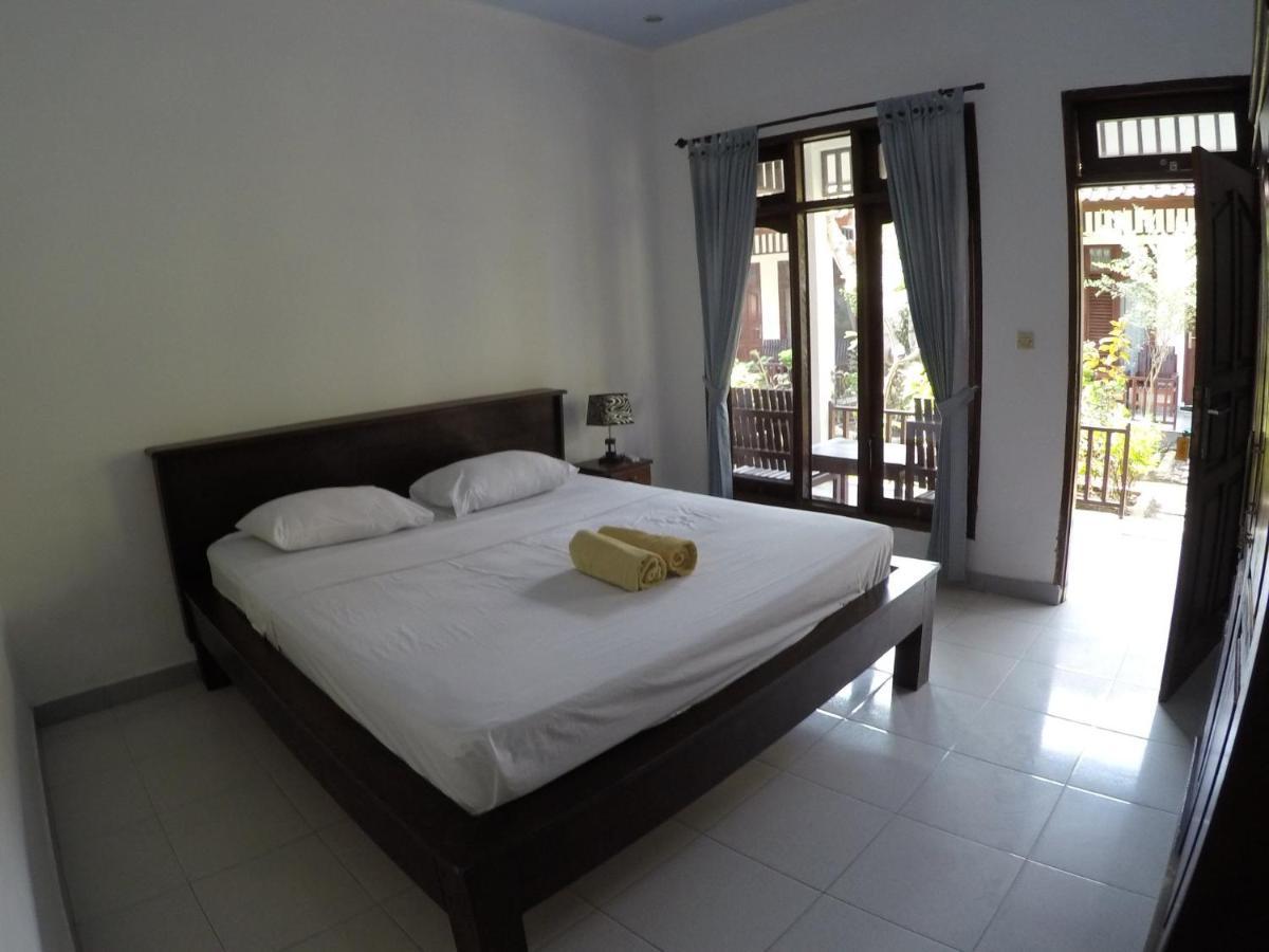 Gili Smile Bungalow Гили Траванган Экстерьер фото