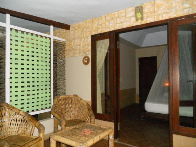 Gili Smile Bungalow Гили Траванган Экстерьер фото